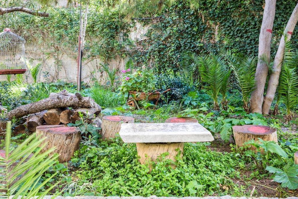 Sunny Apartment With 2 Bedrooms And Garden Glyfáda Luaran gambar