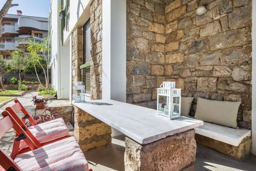 Sunny Apartment With 2 Bedrooms And Garden Glyfáda Luaran gambar